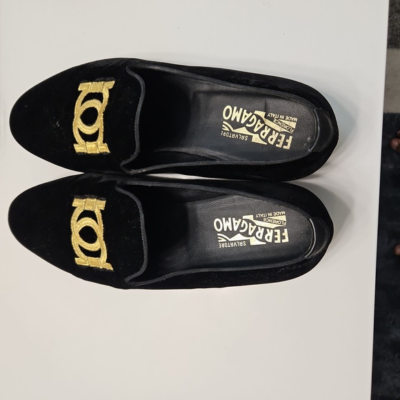 Ferragamo Double Gancini Velvet Smoking Slippers In BlackModeSens size 9.5 US